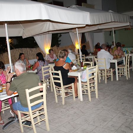 Kavos Central Gardens Extérieur photo