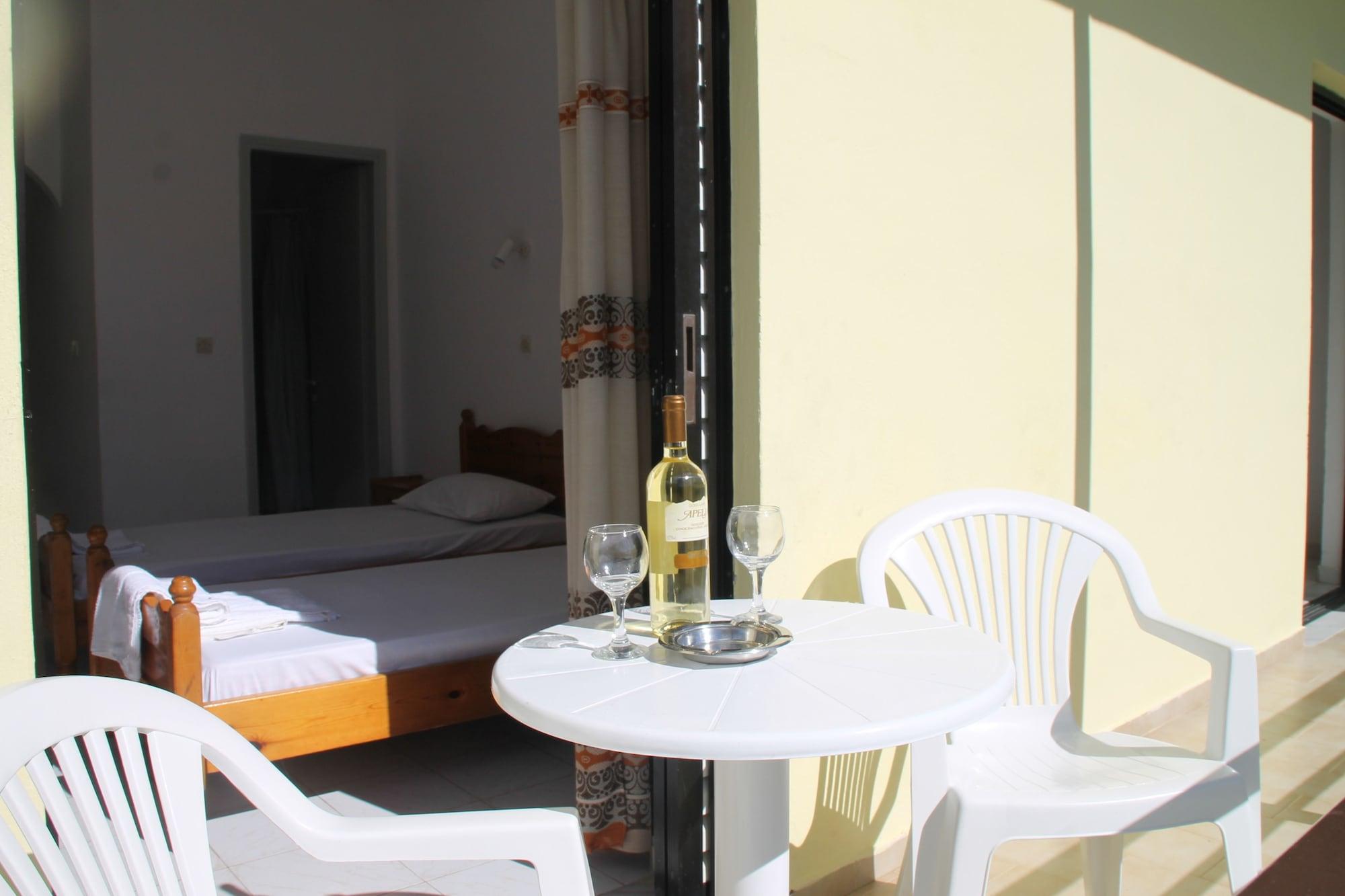 Kavos Central Gardens Extérieur photo
