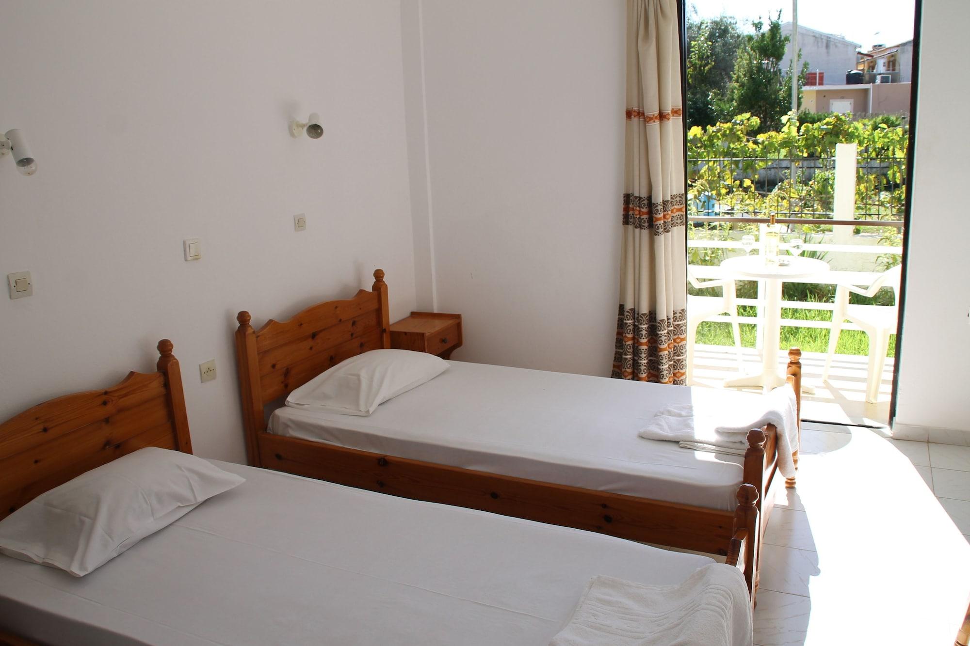 Kavos Central Gardens Extérieur photo