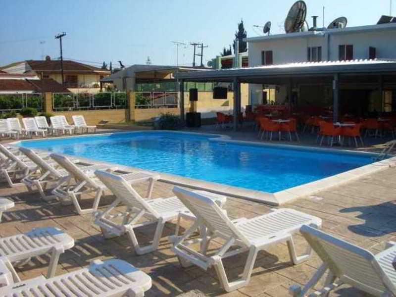 Kavos Central Gardens Extérieur photo