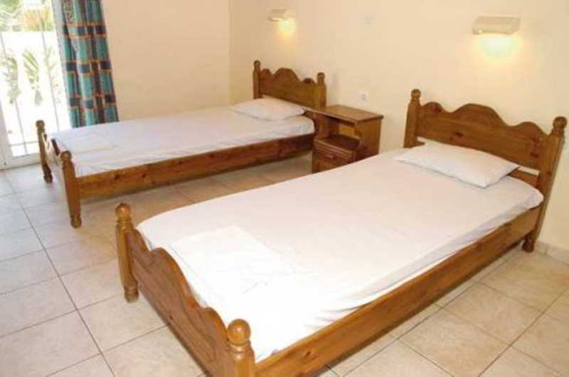Kavos Central Gardens Extérieur photo
