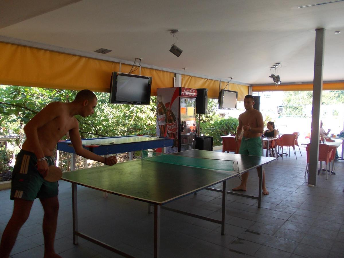 Kavos Central Gardens Extérieur photo
