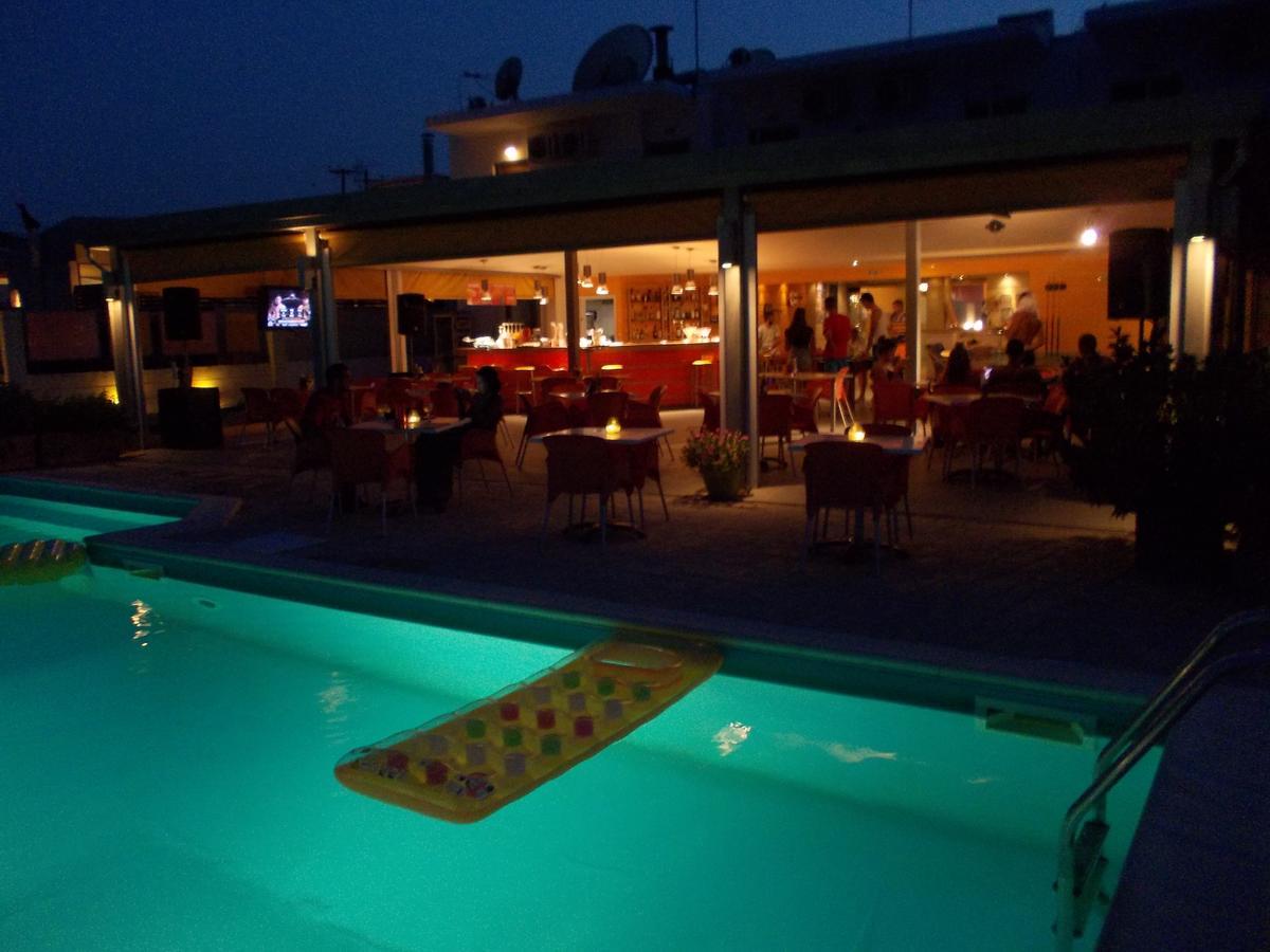 Kavos Central Gardens Extérieur photo