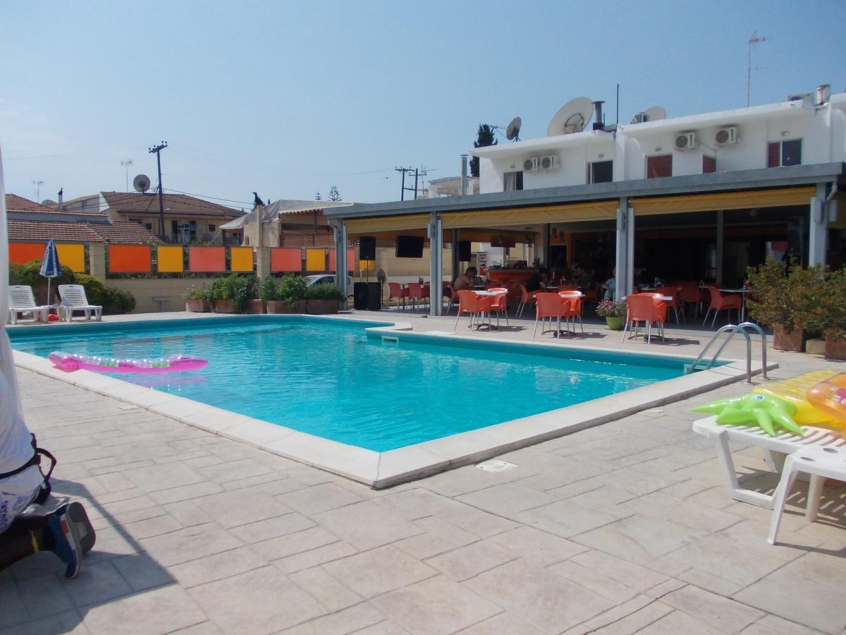 Kavos Central Gardens Extérieur photo