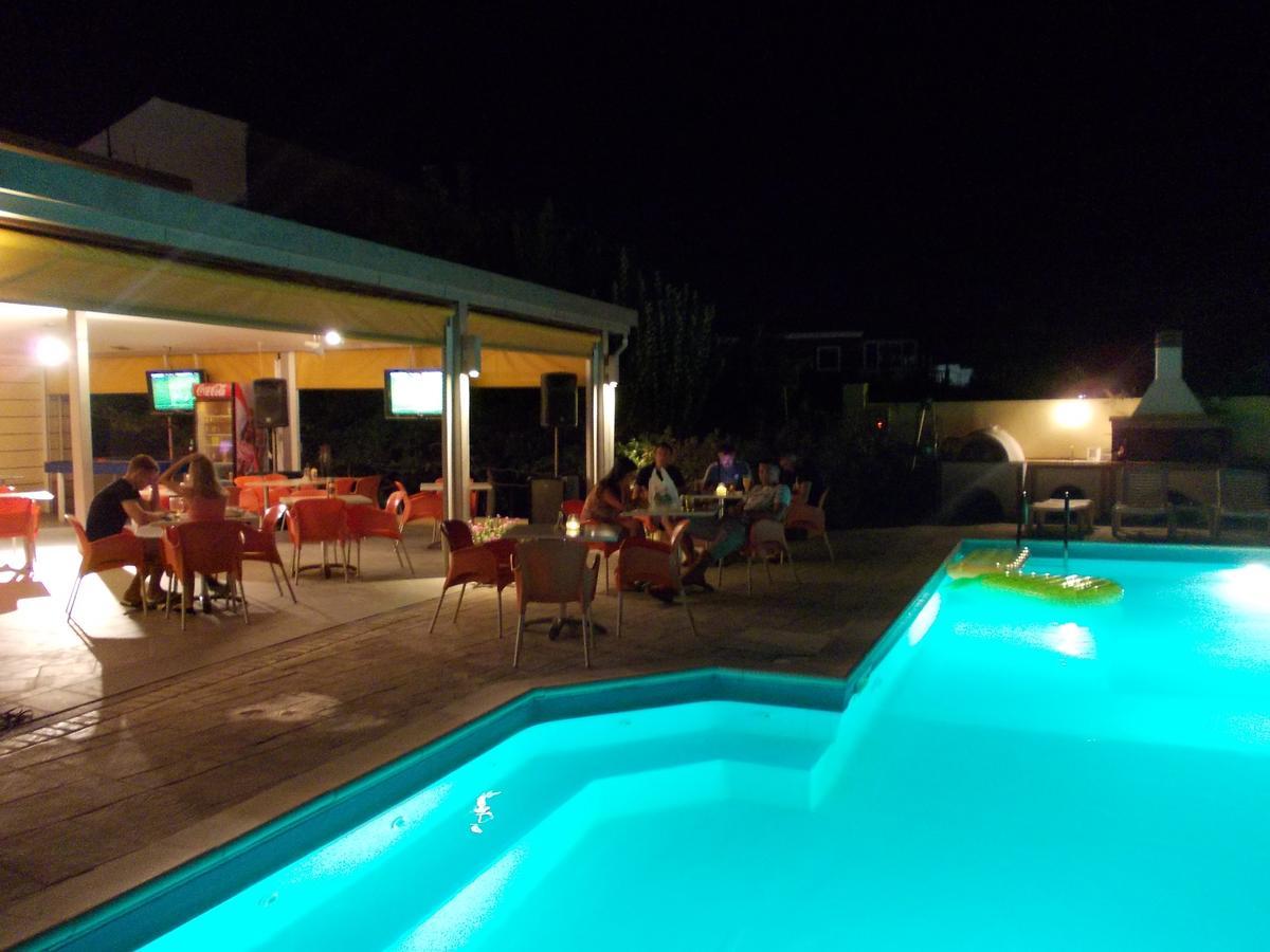 Kavos Central Gardens Extérieur photo