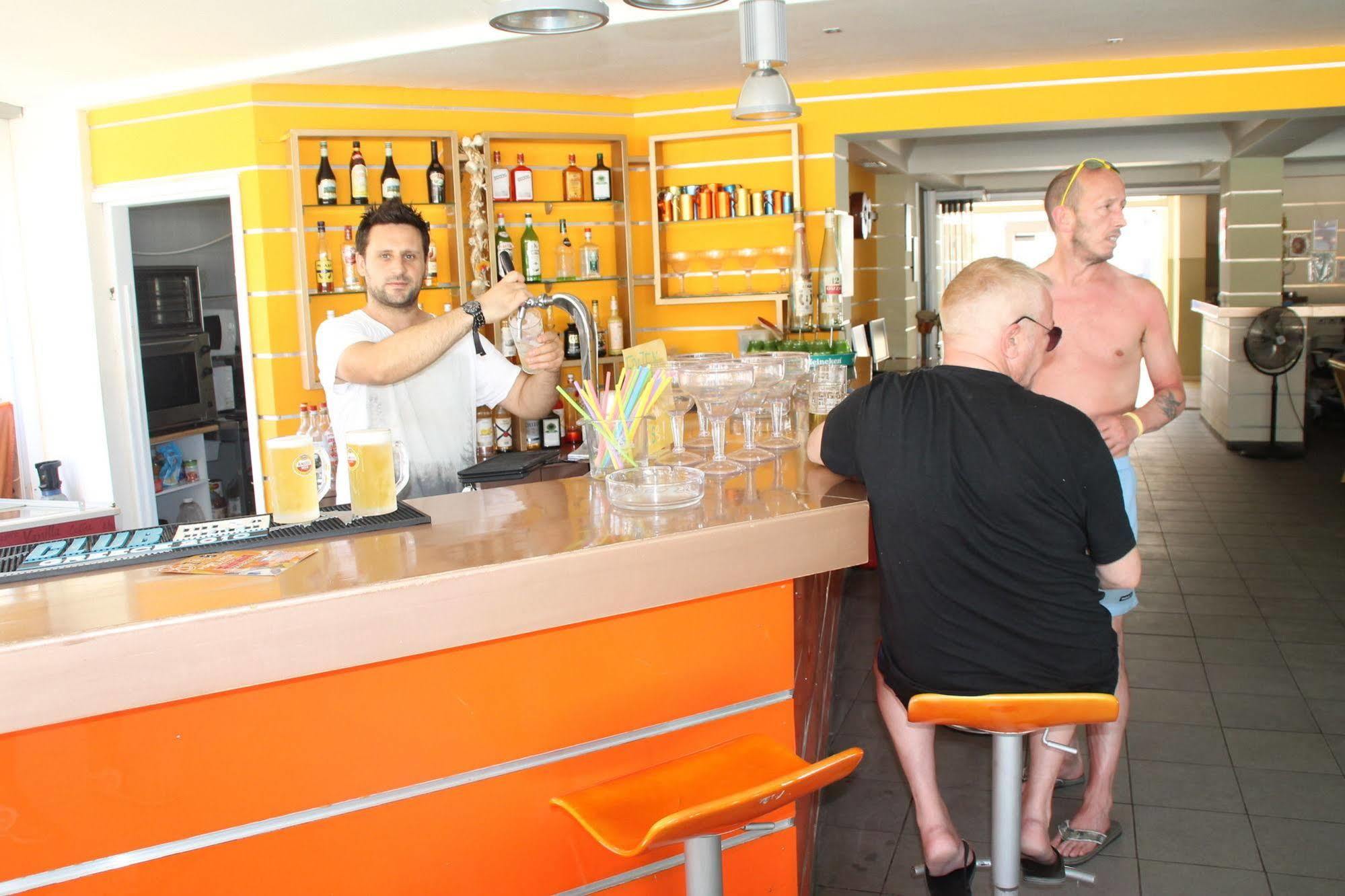 Kavos Central Gardens Extérieur photo