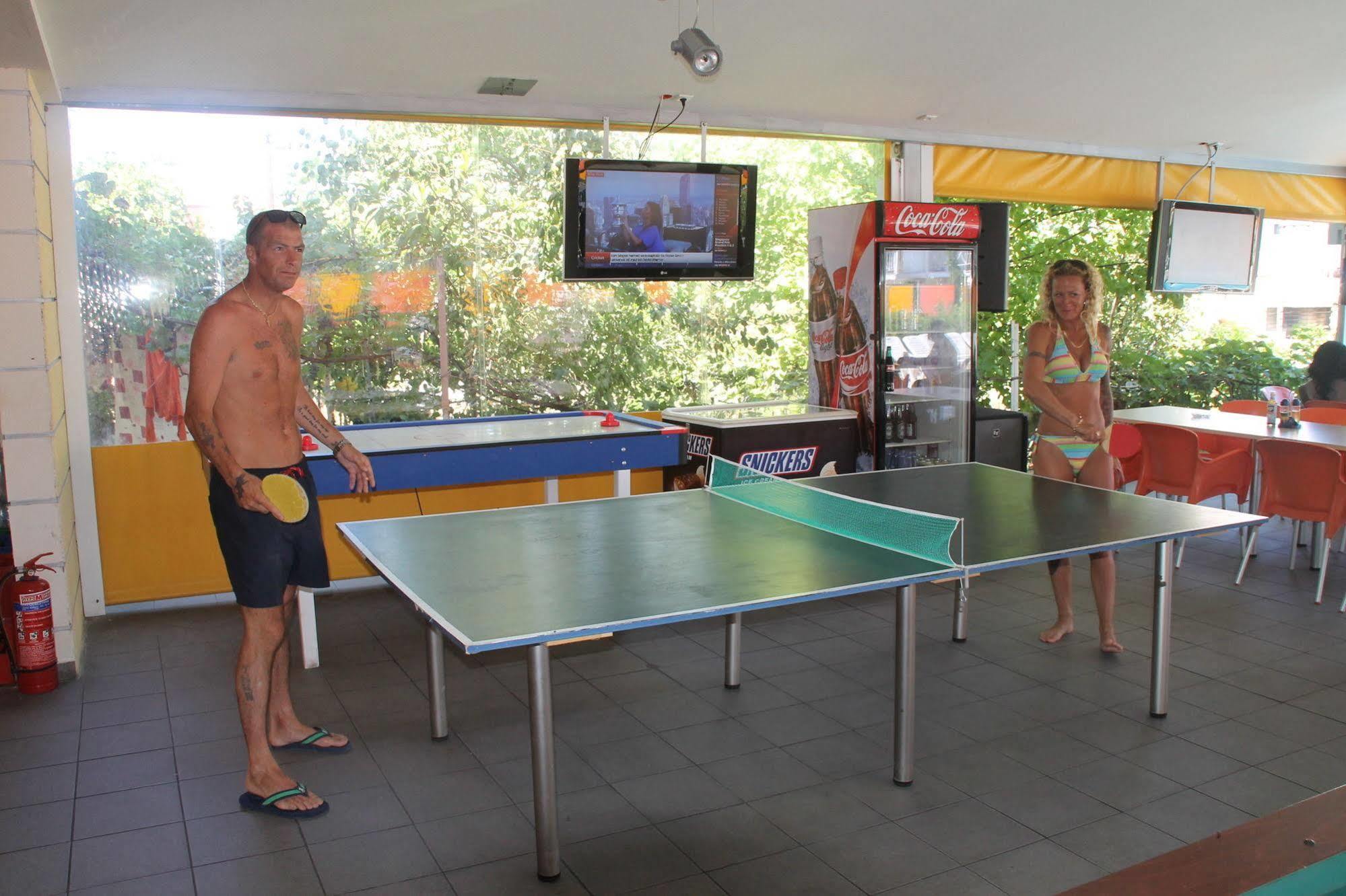 Kavos Central Gardens Extérieur photo